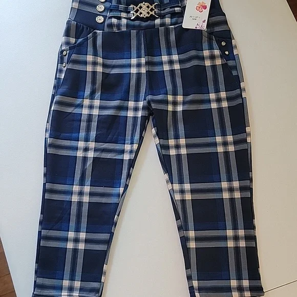 Capri pants NWT - Picture 2 of 6